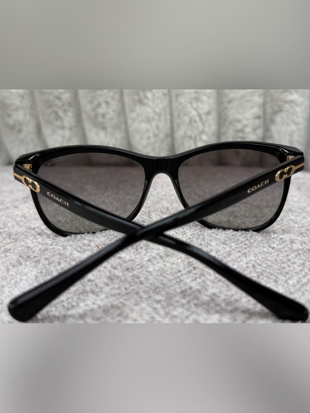 Coach Blakely Sunglasses w/ Kissing “C”s Black Frame Gold Hardware From 2014-5